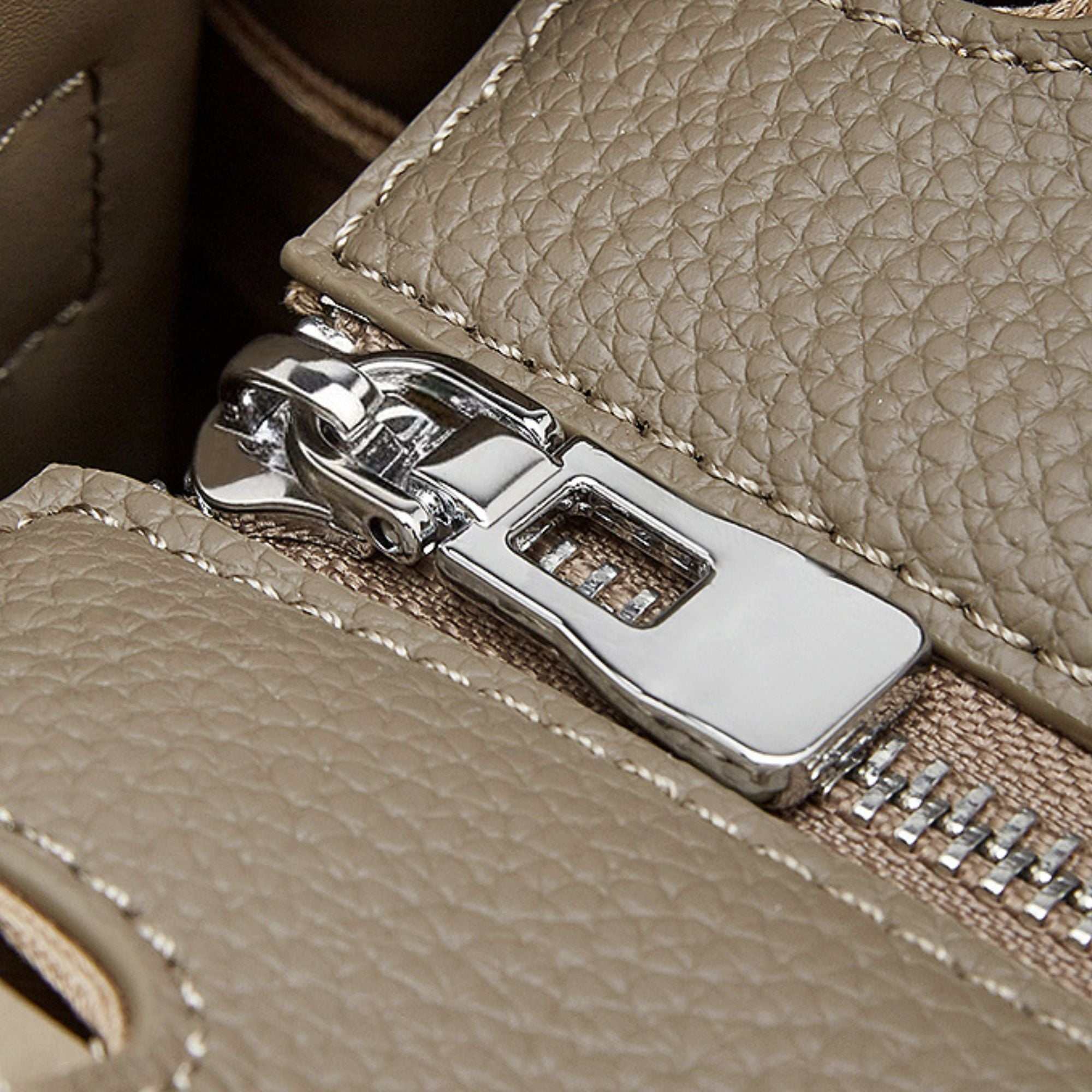 Bayard Large Capacity Leather Satchel