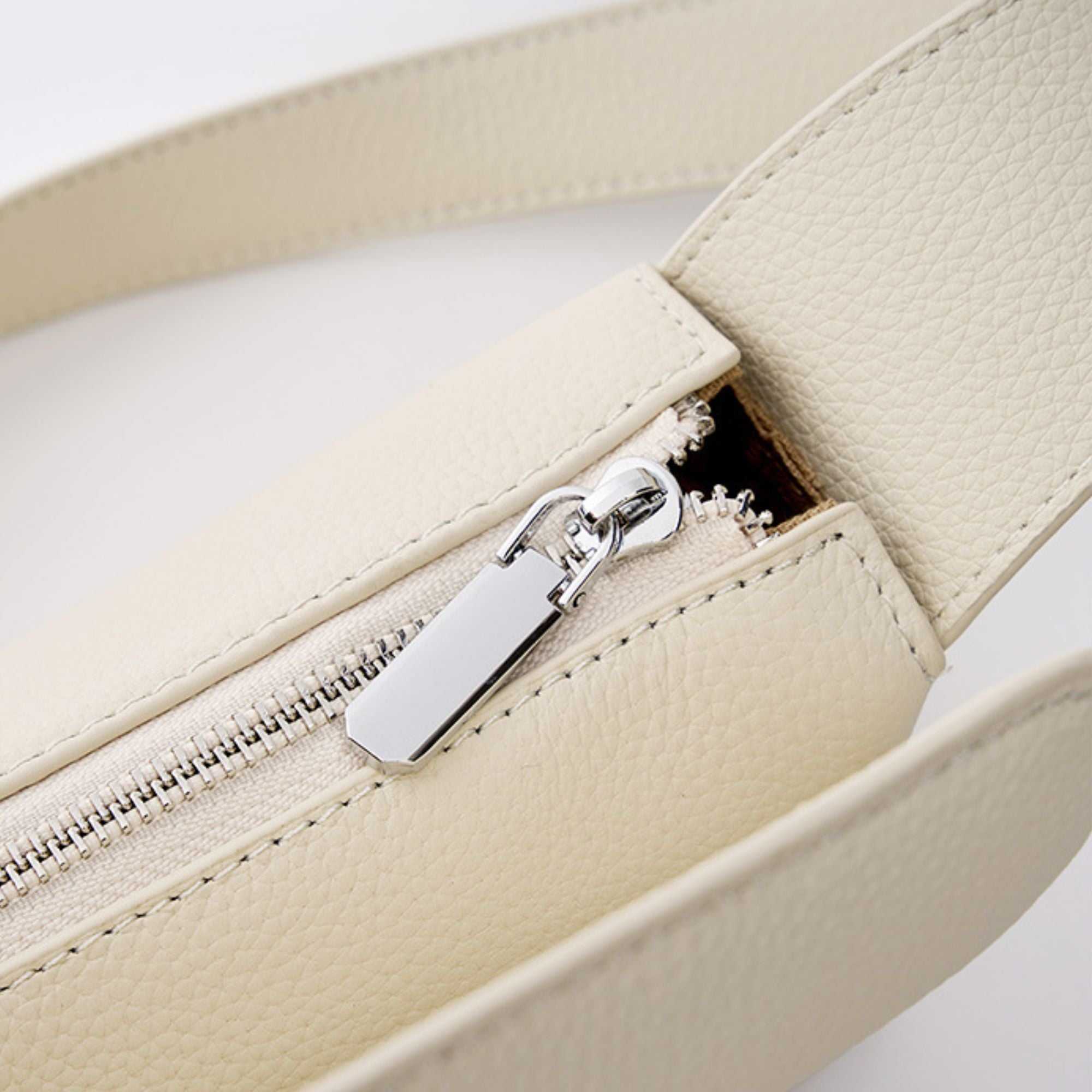 Rye Top Grain Leather Crossbody