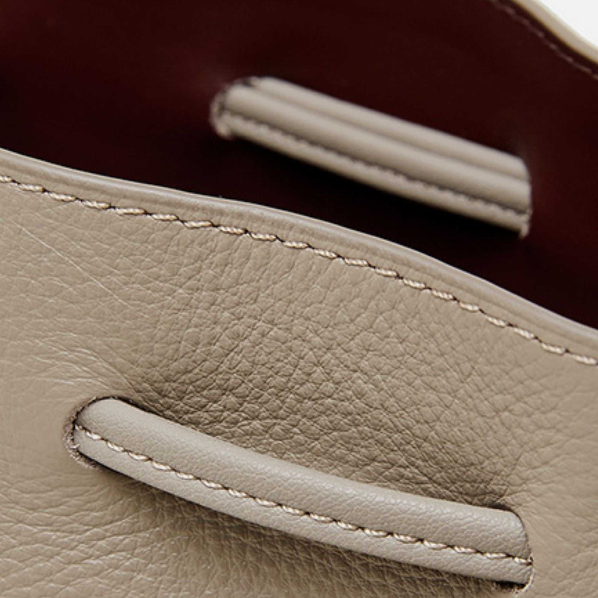 ChicTote Tassel Leather Bucket Bag