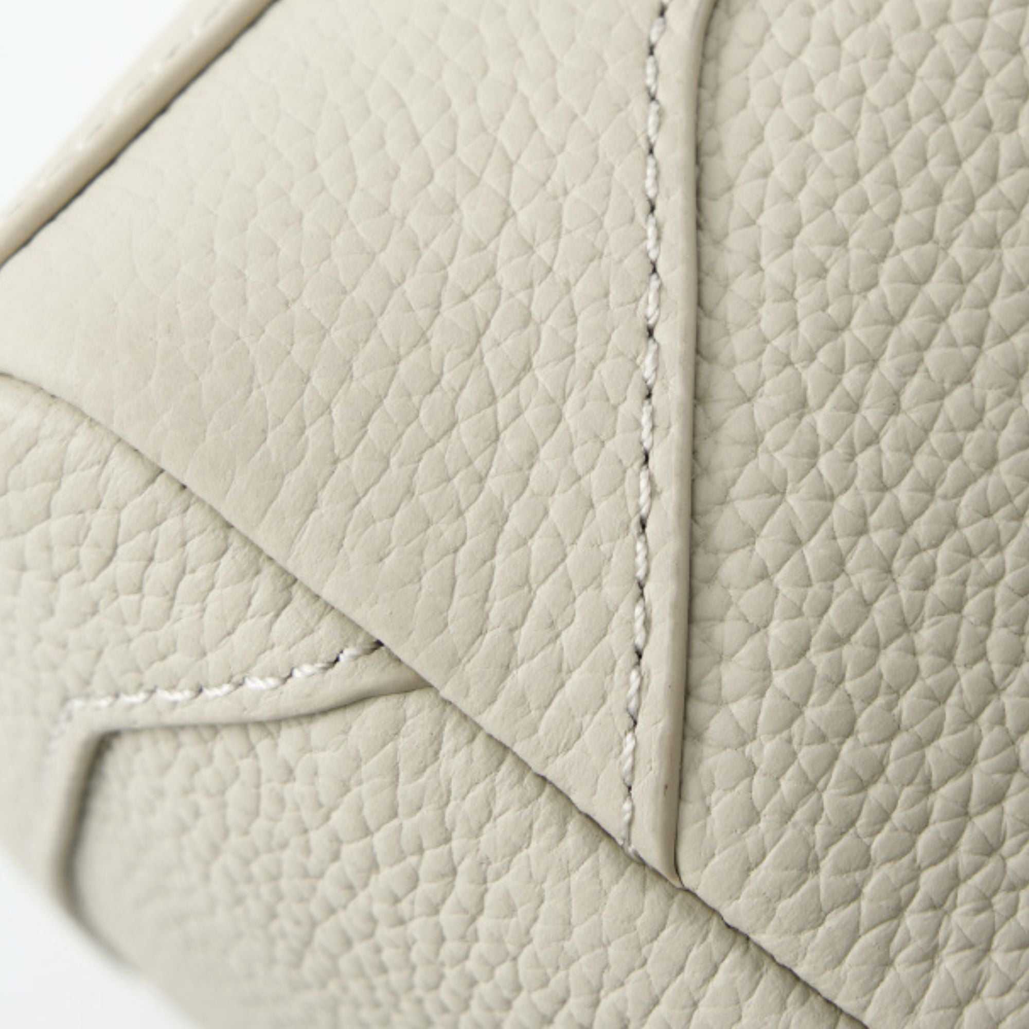 Winslow Petite Lychee Leather Handbag