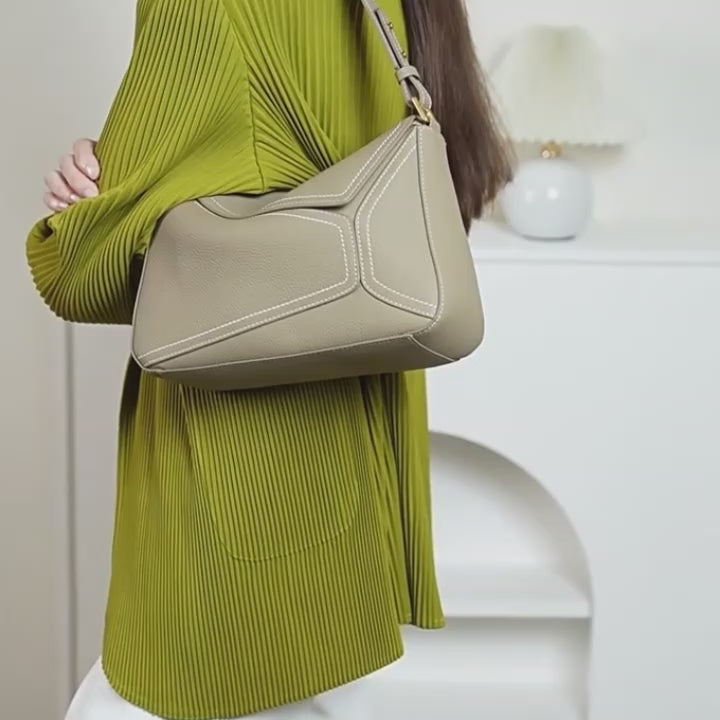 Ludlow Leather Shoulder Bag - Stylish & Durable Leather Design